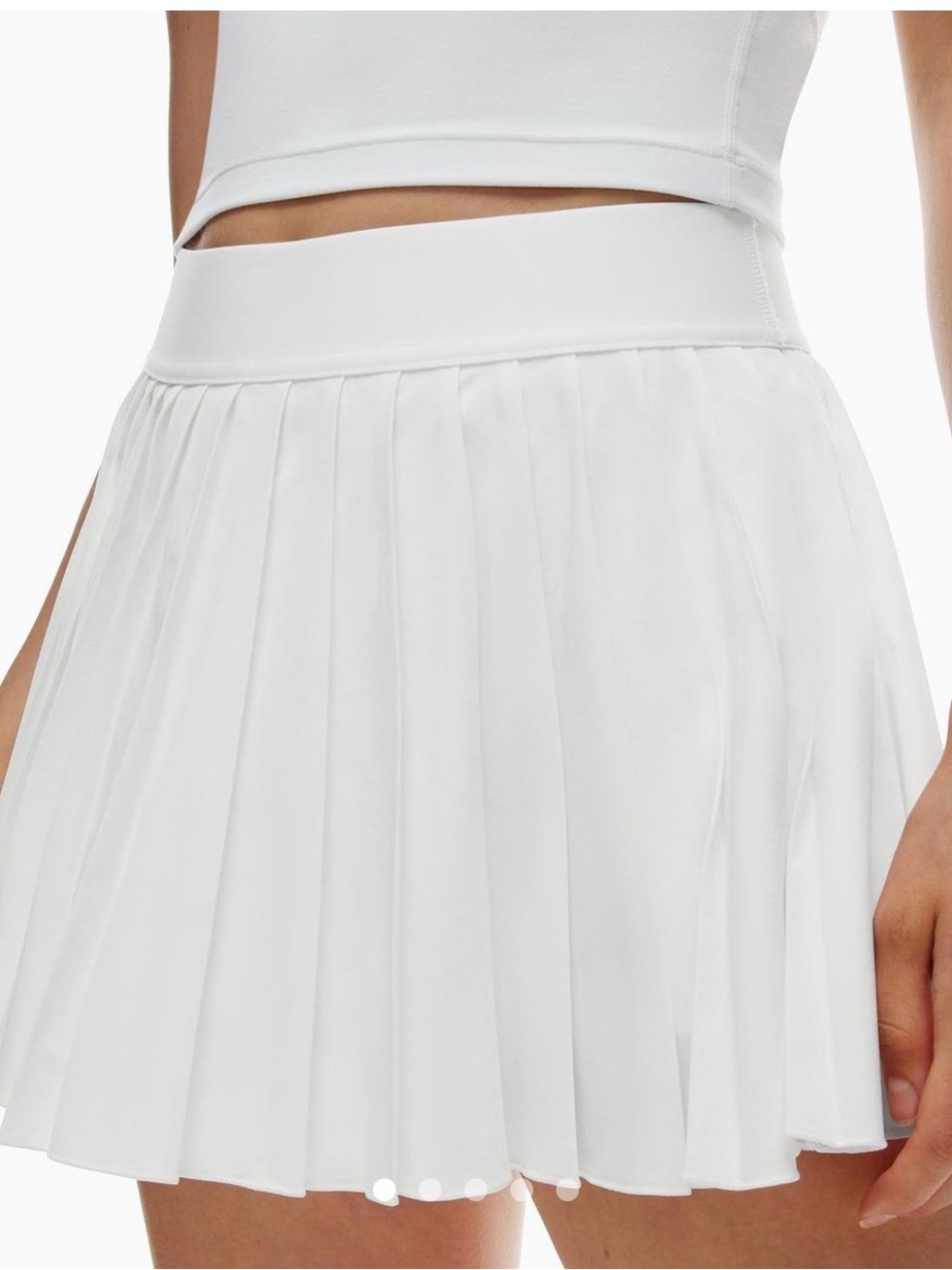 White TNA Aritzia tennis skirt
